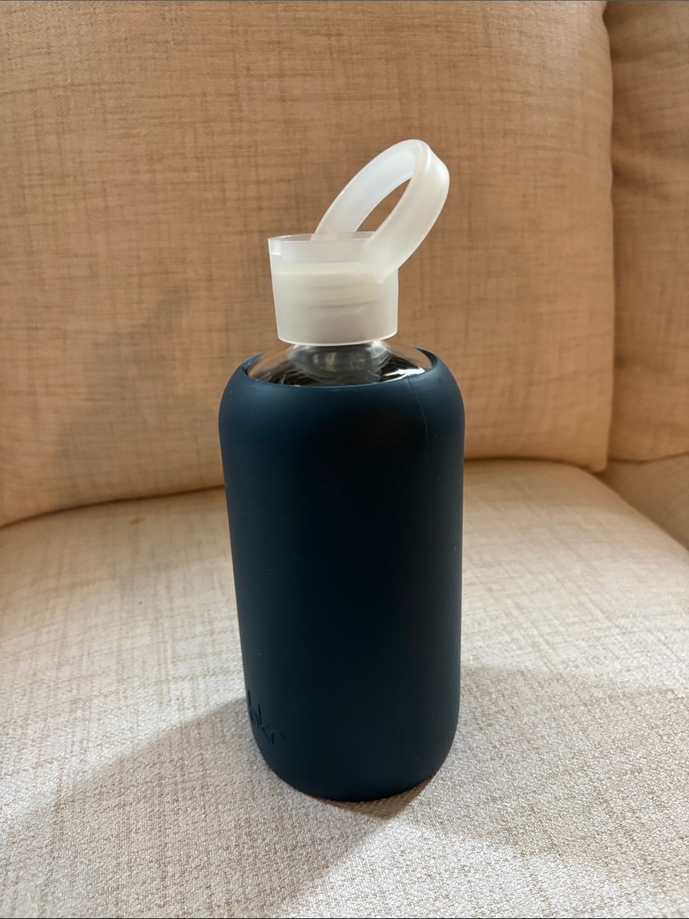 bkr Glass Water Bottle with Navy Silicone Sleeve and White Loop Cap